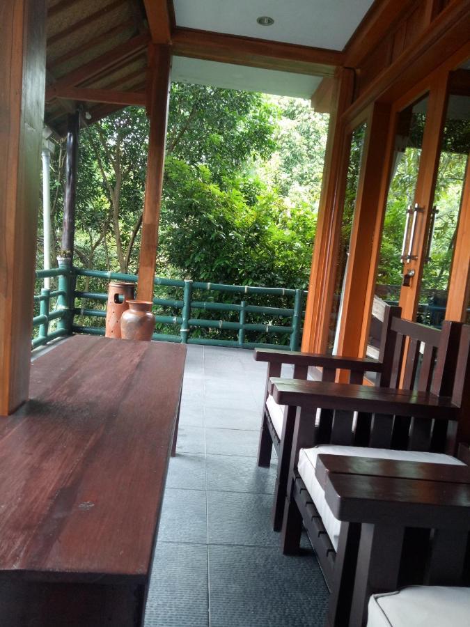 Dua Bintang Gasthof Munduk